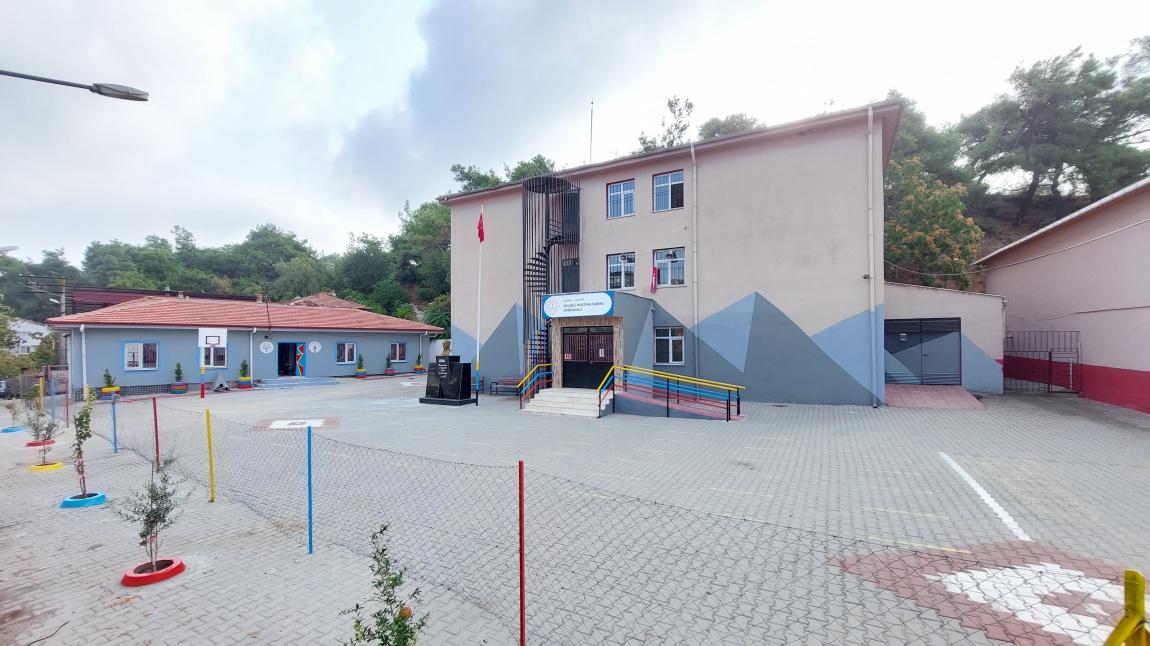 Selçikli Mustafa Sabırlı Ortaokulu Fotoğrafı